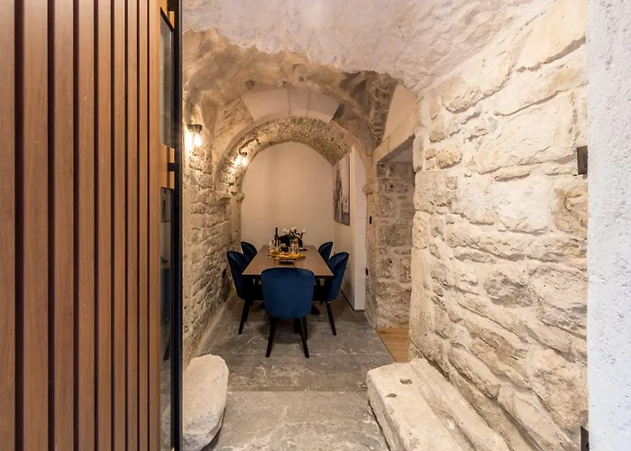 Stone villa NEPOT - in center - rooftop terrace